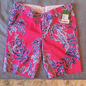 Lilly Pulitzer Chipper Shorts Sz 4 EUC like new
